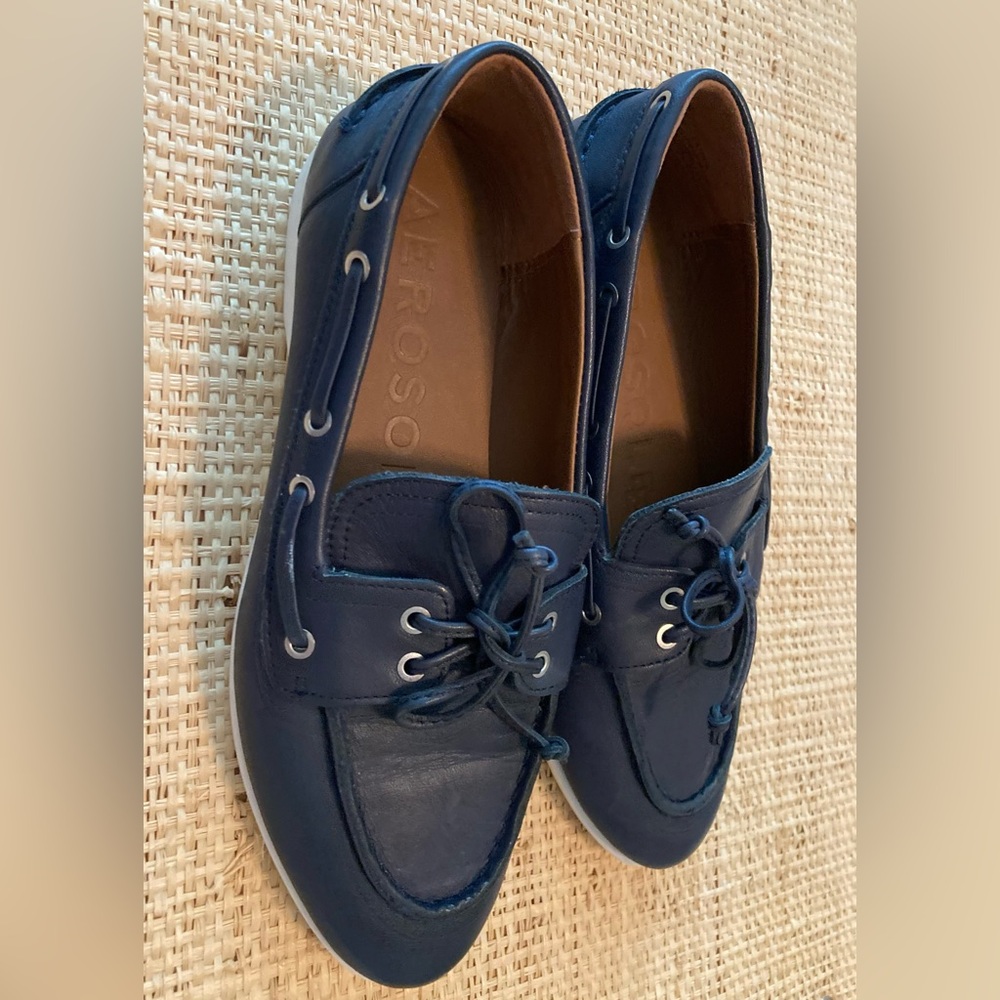 AEROSOLES Navy Leather Boat Shoes Blue Leather Slip-On Shoes Deck Shoes - Picture 5 of 5